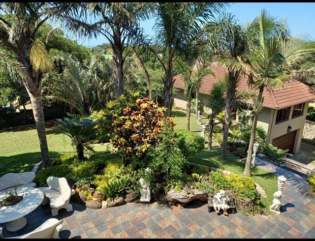 9 BEDROOM HOUSE FOR SALE IN UMTENTWENI